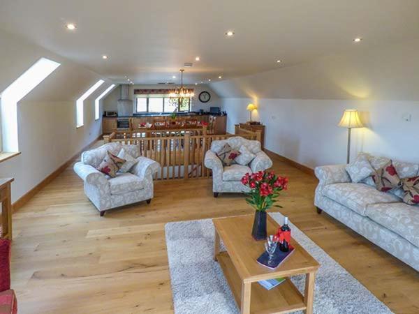 Brynhir Farm Villa Llandrindod Wells Exterior photo